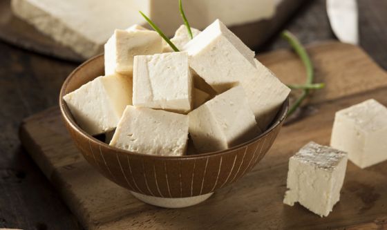 Le proprietà del tofu e come cucinarlo