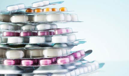Consumare troppi farmaci nuoce alla salute e all’ambiente